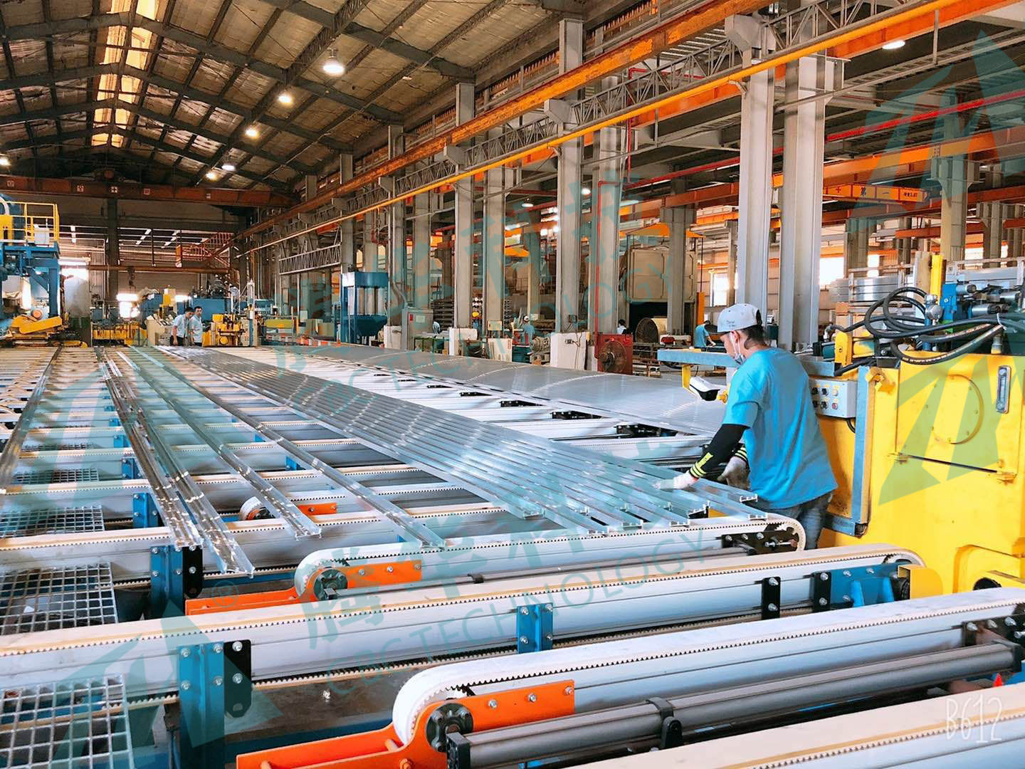 台湾皇冠铝业 - 2000吨挤压后部设备
